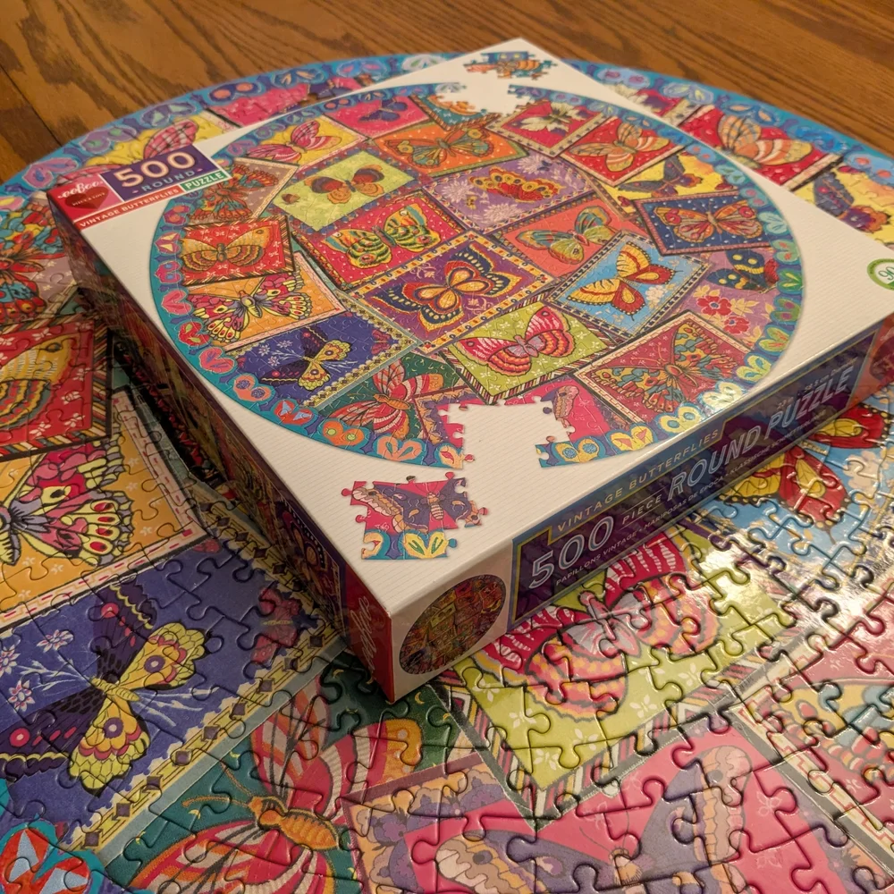 eeBoo 500-Piece Round Vintage Butterflies Puzzle - Colorful Multi - Picture 3 of 7